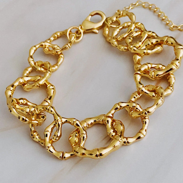 Artfully Linked Chain Bracelet